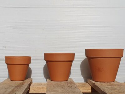 Plain Terracotta Pots